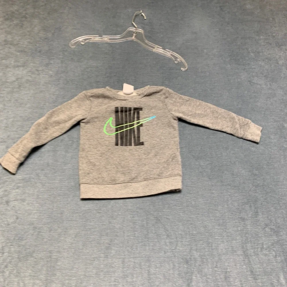 Nike Sweatshirt Toddler Boys 3T Heather Gray Long Sleeve Logo Graphic Pullover